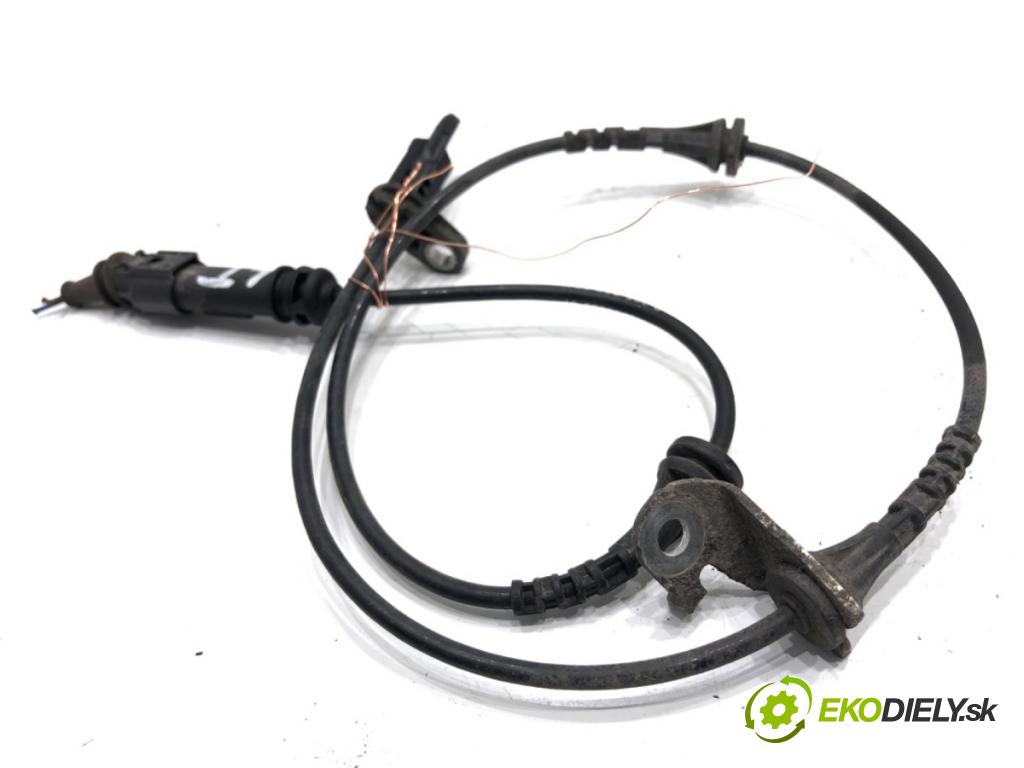 BMW G02 SUV 2023 140 kW xDrive 20 d 1995 snímač ABS levý zadní část 6895659