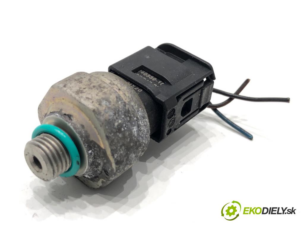 BMW G02 SUV 2023 140 kW xDrive 20 d 1995 snímač klimatizace 9323658 (Snímač klimatizace)