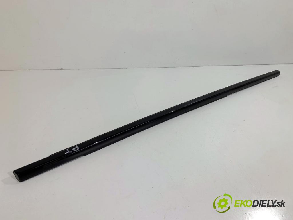 BMW G02 SUV 2023 140 kW xDrive 20 d 1995 Lišta Sbírání: zad pravy 