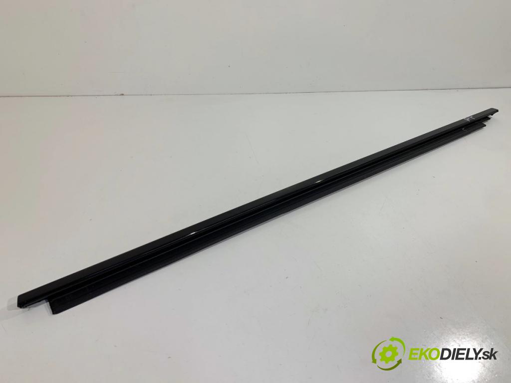 BMW G02 SUV 2023 140 kW xDrive 20 d 1995 Lišta Sbírání: zad pravy