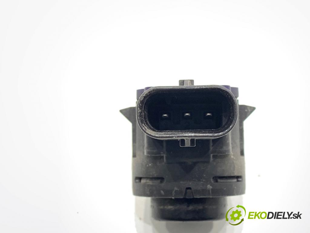 BMW G02 SUV 2023 140 kW xDrive 20 d 1995 snímač PDC 9826784