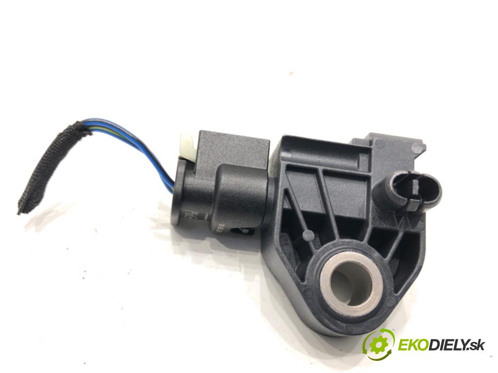 BMW G02 SUV 2023 140 kW xDrive 20 d 1995 Snímač nárazu 9496815 (Snímač nárazu)