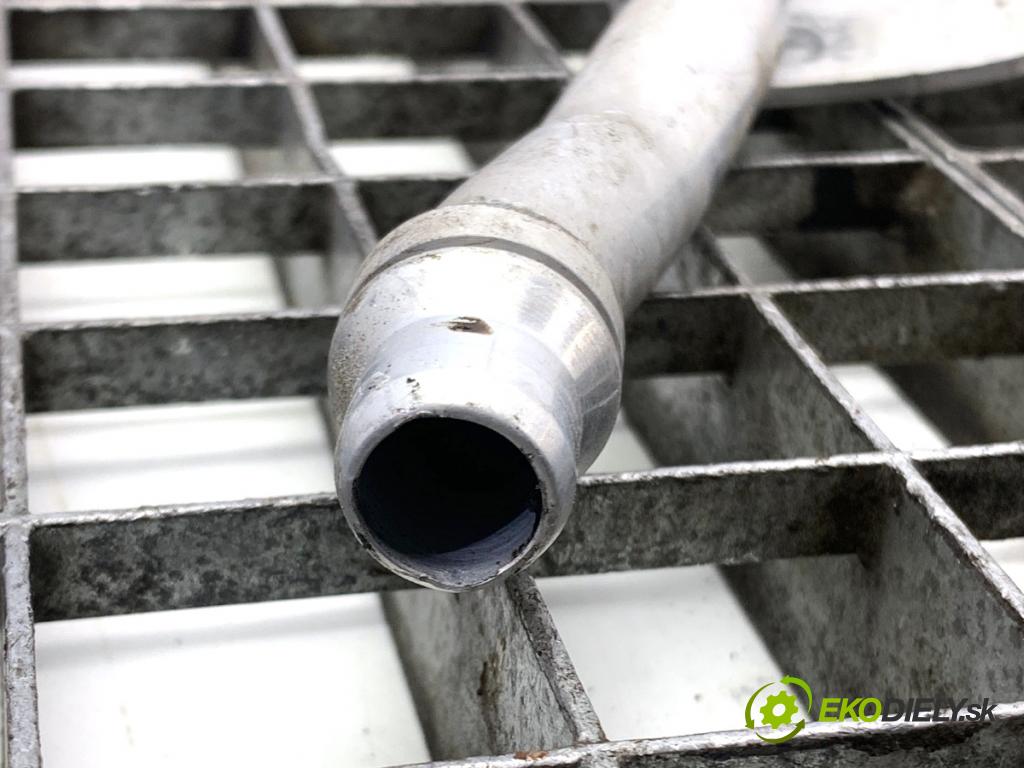 BMW G02 SUV 2023 140 kW xDrive 20 d 1995 Rúra vody