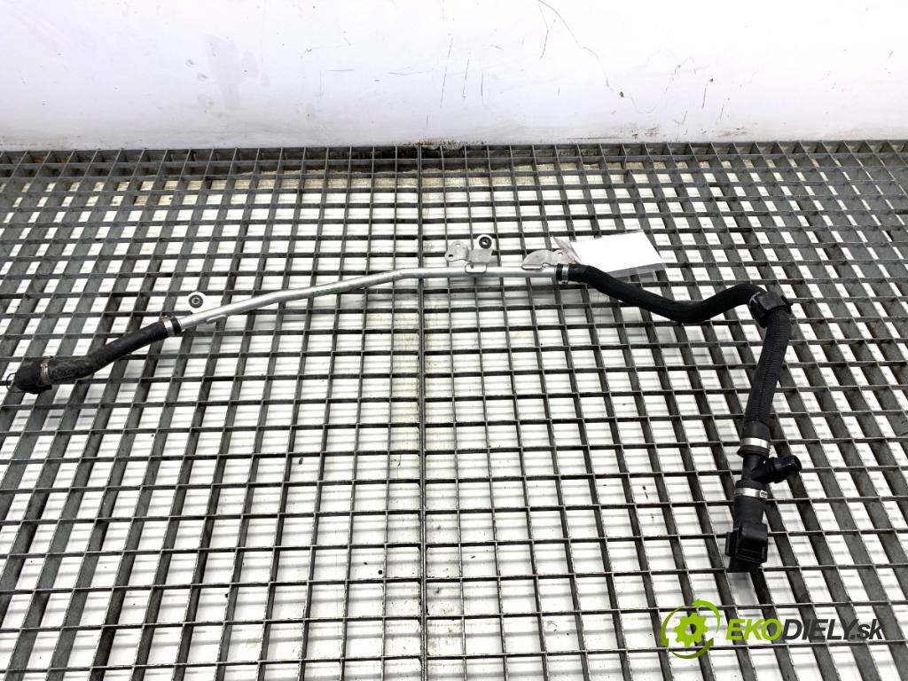 BMW G02 SUV 2023 140 kW xDrive 20 d 1995 Rúra vody 8597286