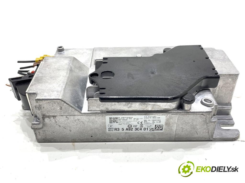 BMW G02 SUV 2023 140 kW xDrive 20 d 1995 zesilovač RAM: 5A923C4