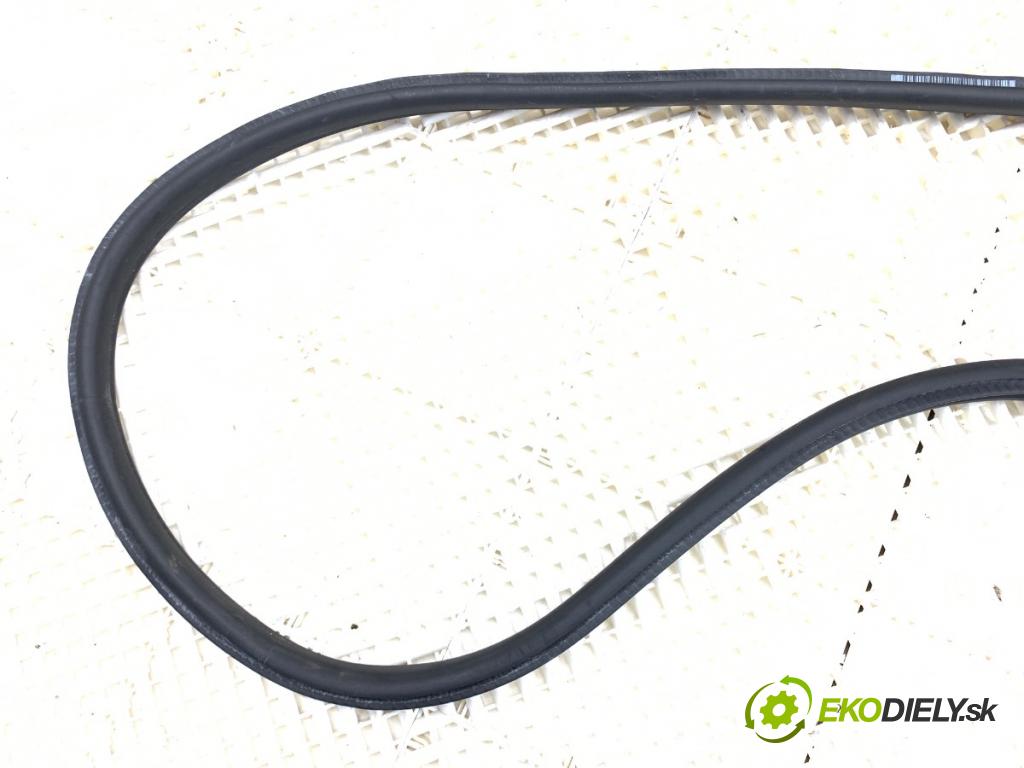 BMW G02 SUV 2023 140 kW xDrive 20 d 1995 tesnenie Dvere zad ľavá strana 7416517 (Karoséria ostatné)