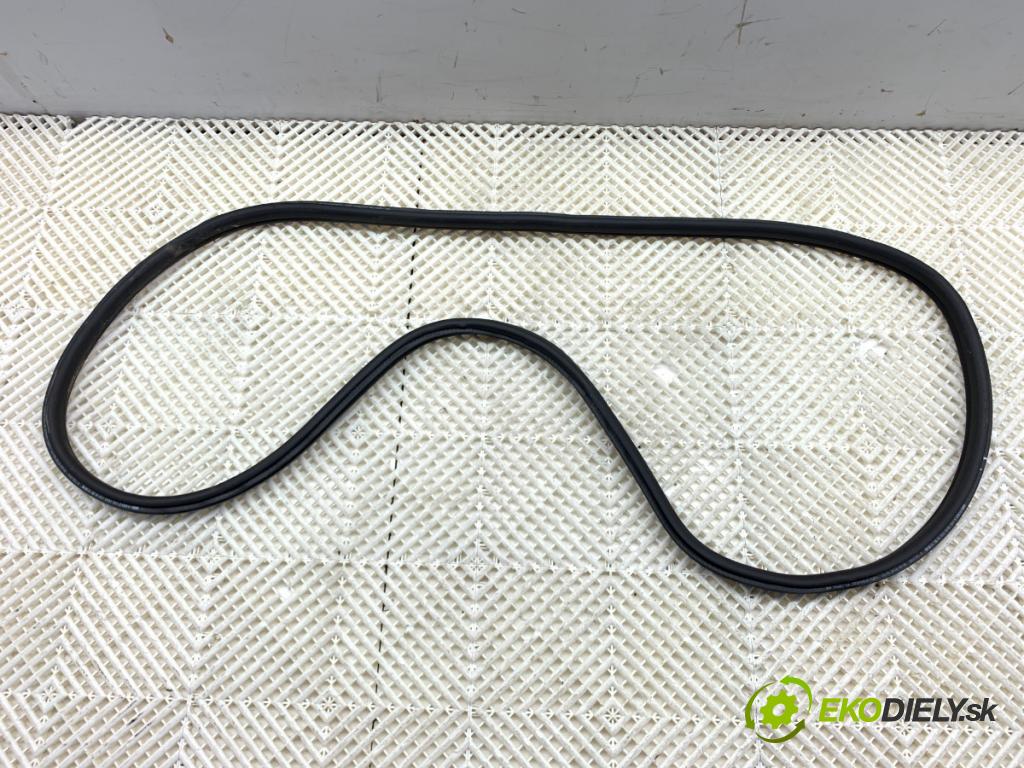 BMW G02 SUV 2023 140 kW xDrive 20 d 1995 těsnění dveře zadní část pravá 7416517 (Karoserie ostatní)