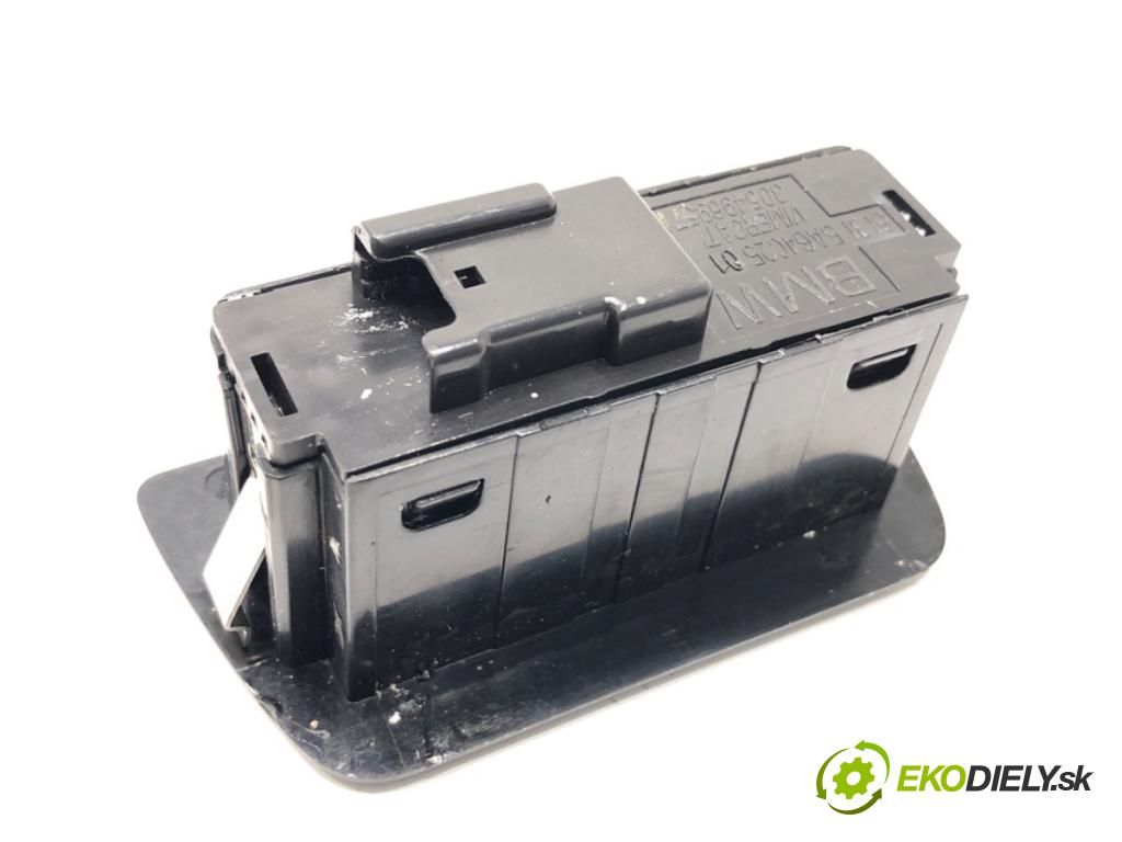 BMW G02 SUV 2023 140 kW xDrive 20 d 1995 vypínač otvárania dverí 5A64C25