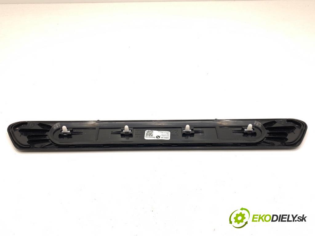 BMW G02 SUV 2023 140 kW xDrive 20 d 1995 Lišta Násada prahu predný pravá M-Paket 8068487