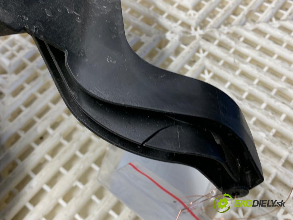 BMW G02 SUV 2023 140 kW xDrive 20 d 1995 rezonátor vzduchu 8635110