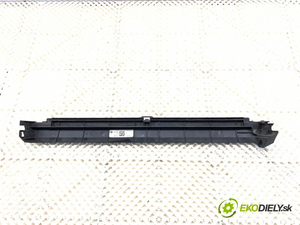 BMW G02 SUV 2023 140 kW xDrive 20 d 1995 Clona Uchytenie horná chladiča 8589082