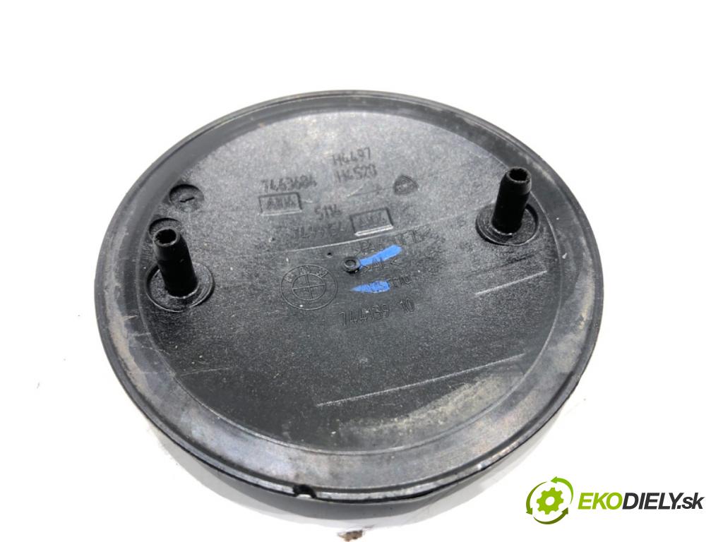 BMW G02 SUV 2023 140 kW xDrive 20 d 1995 Znak predný 7463684