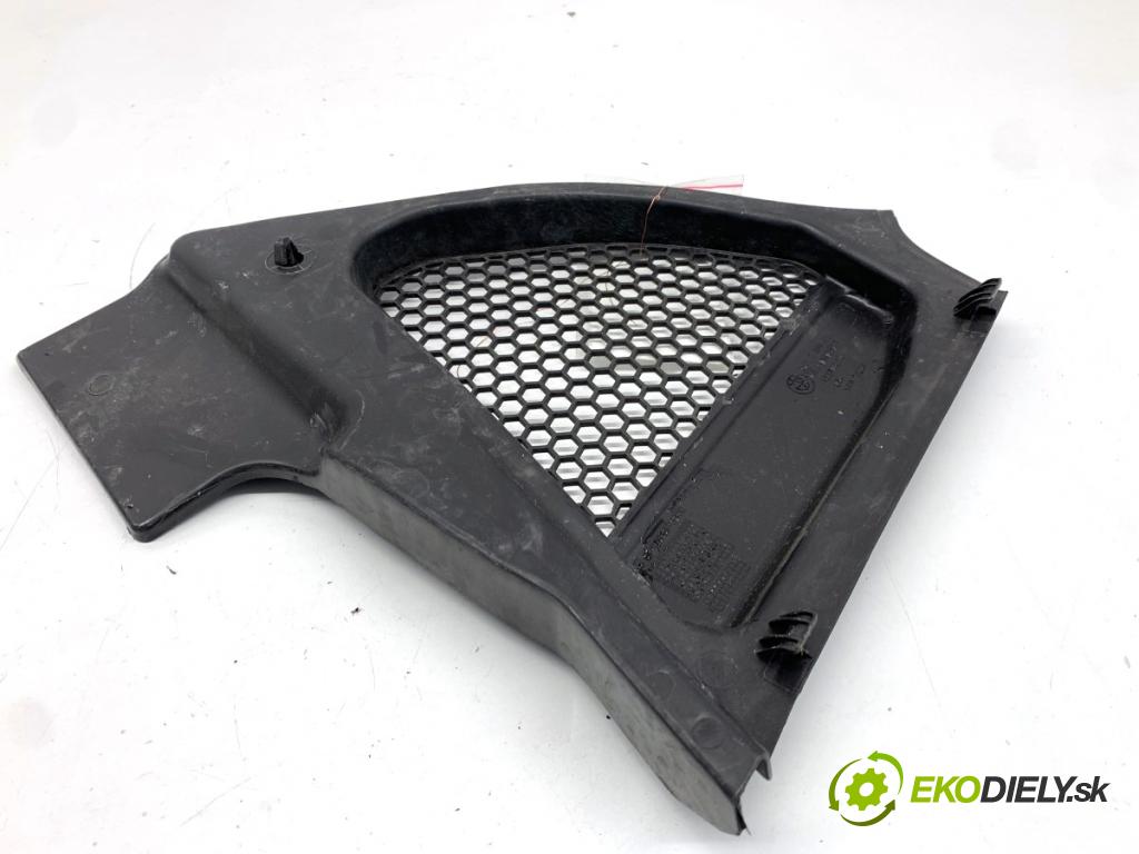 BMW G02 SUV 2023 140 kW xDrive 20 d 1995 Mriežky Clona Lišta torpédo pravá 7399018