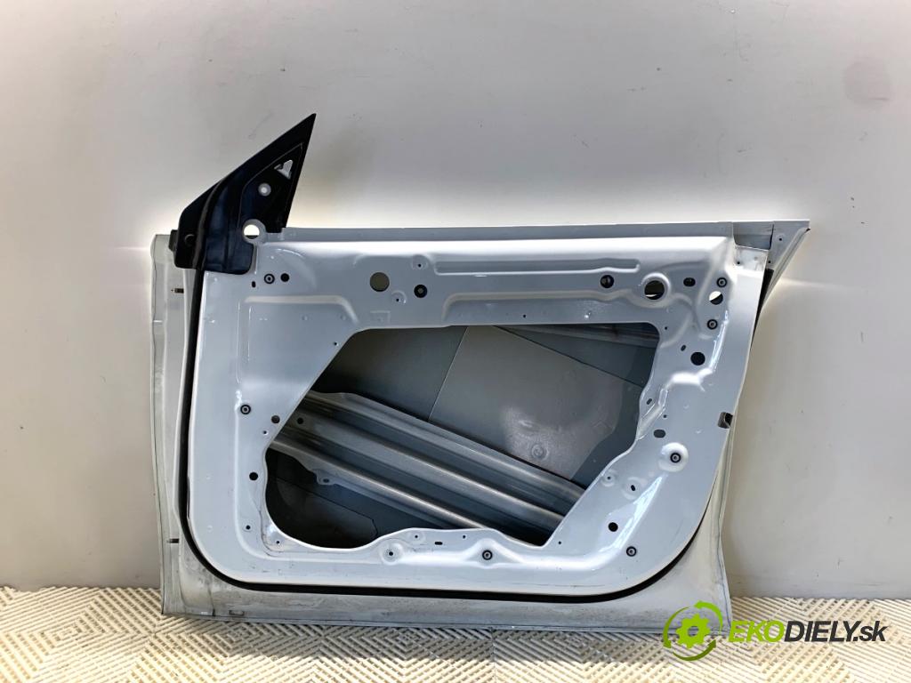 TESLA MODEL Y SUV 2023 235 kW EV 0 Dvere pravy predný