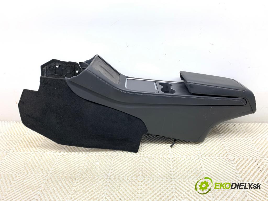 TESLA MODEL Y SUV 2023 235 kW EV 0 Tunel stredový opierka 