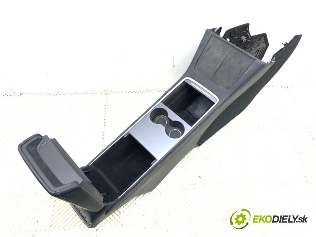 TESLA MODEL Y SUV 2023 235 kW EV 0 Tunel stredový opierka