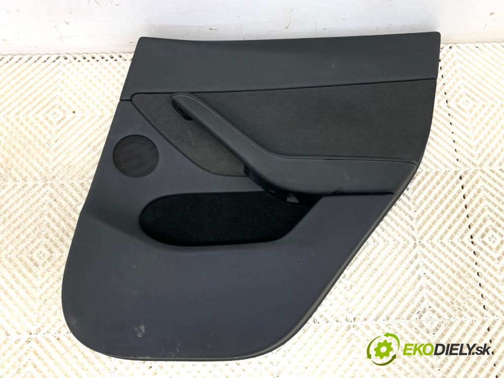 TESLA MODEL Y SUV 2023 235 kW EV 0 čalúnenie Dvere pravy zad P1897297-99-B