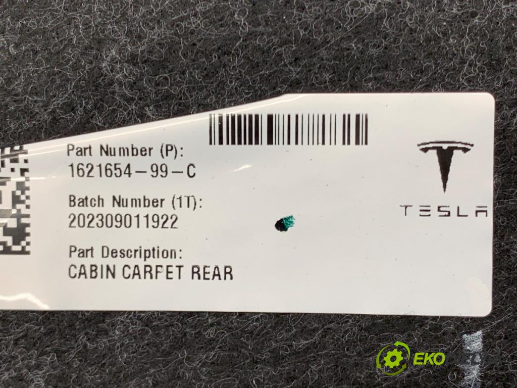 TESLA MODEL Y SUV 2023 235 kW EV 0 PODLAHA: KRYTINA: kufra 1621654-99-C