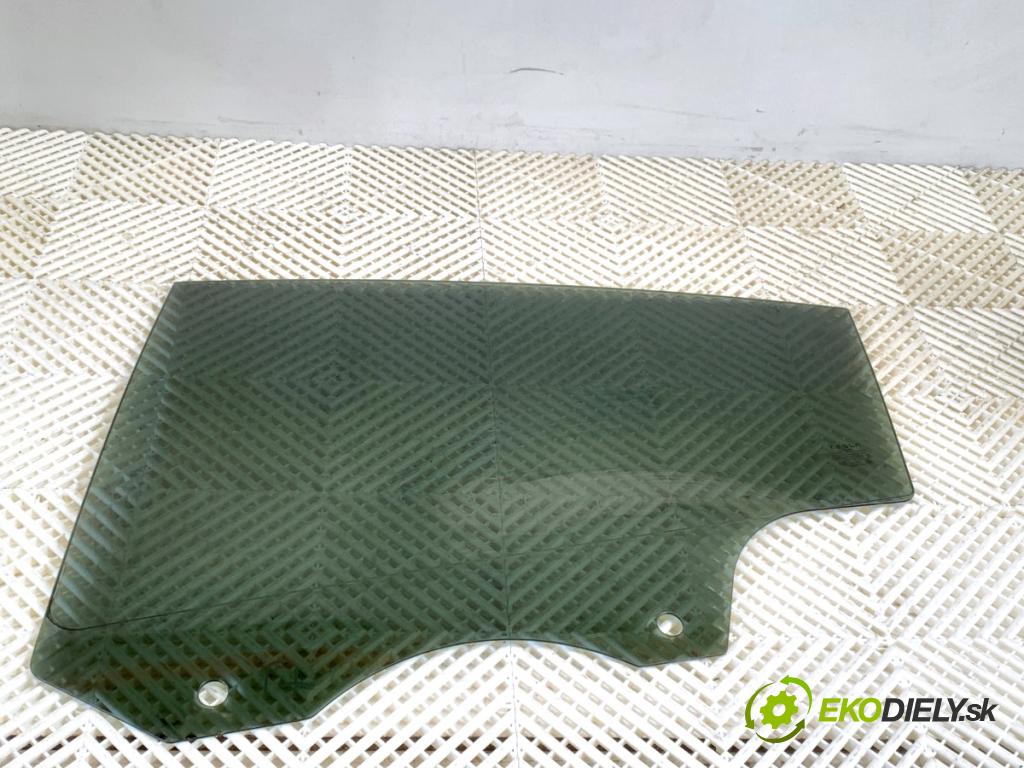 TESLA MODEL Y SUV 2023 235 kW EV 0 Okno ľavy zad 