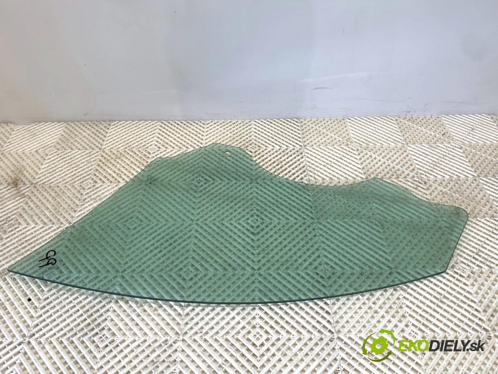 TESLA MODEL Y SUV 2023 235 kW EV 0 Okno pravy predný