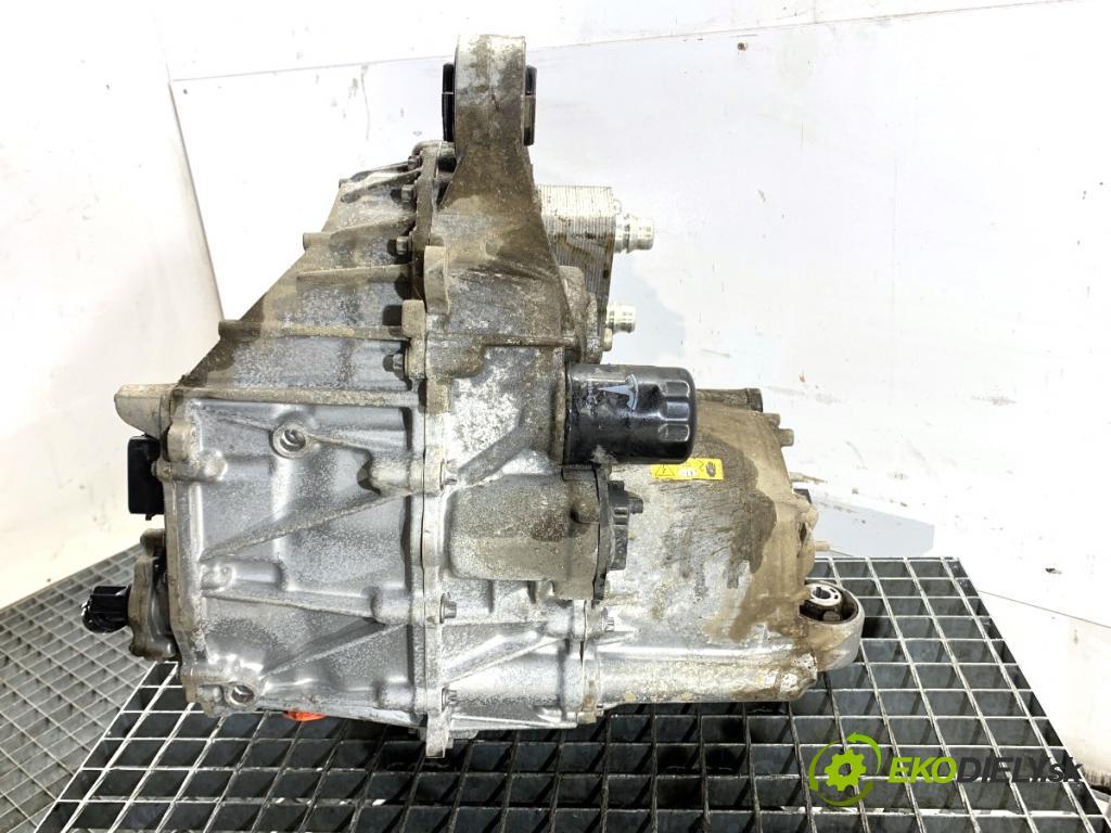 TESLA MODEL Y SUV 2023 235 kW EV 0 Motor elektrický 1587740-00-C