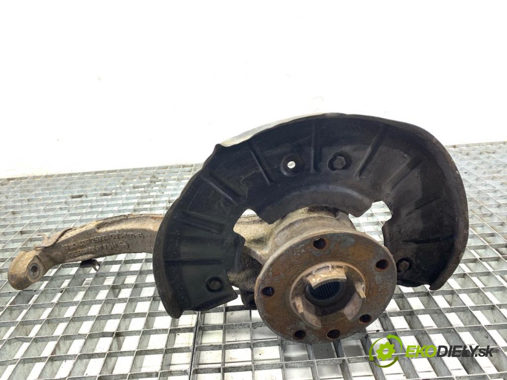 VW TOUAREG SUV 2009 176 kW 3.0 V6 TDI 2967 náboj levý přední část 