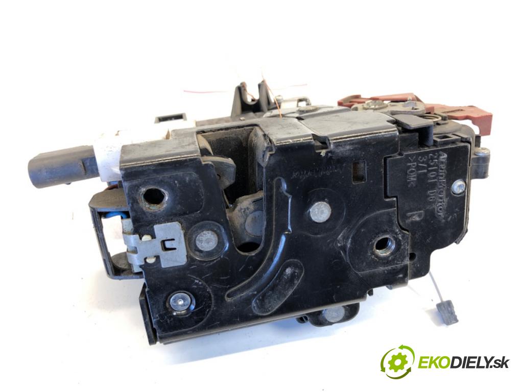 VW TOUAREG SUV 2009 176 kW 3.0 V6 TDI 2967 zámok Dvere pravy predný 3D1837016AD