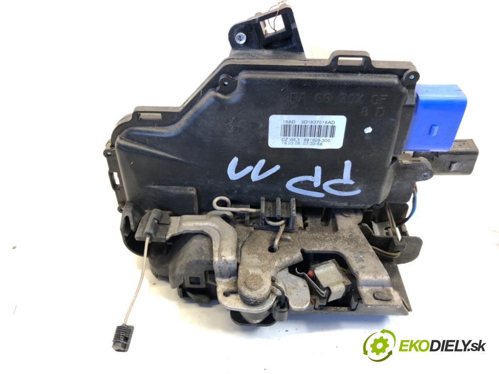 VW TOUAREG SUV 2009 176 kW 3.0 V6 TDI 2967 zámok Dvere pravy predný 3D1837016AD