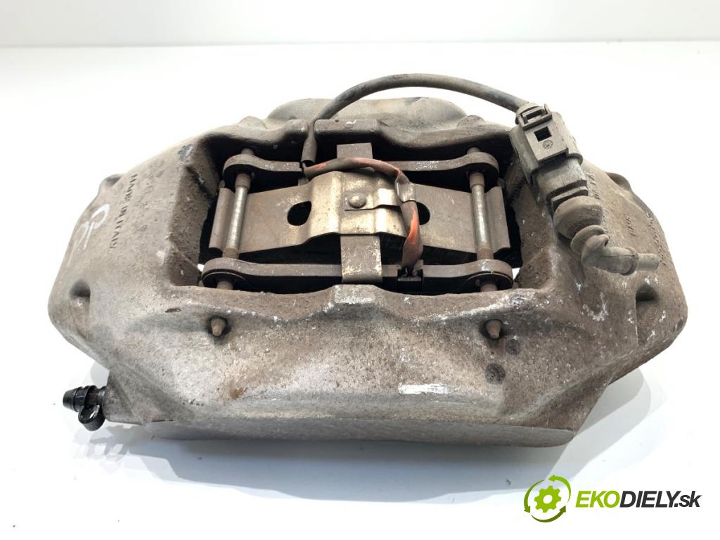 VW TOUAREG SUV 2009 176 kW 3.0 V6 TDI 2967 Brzdič strmeň pravy predný 