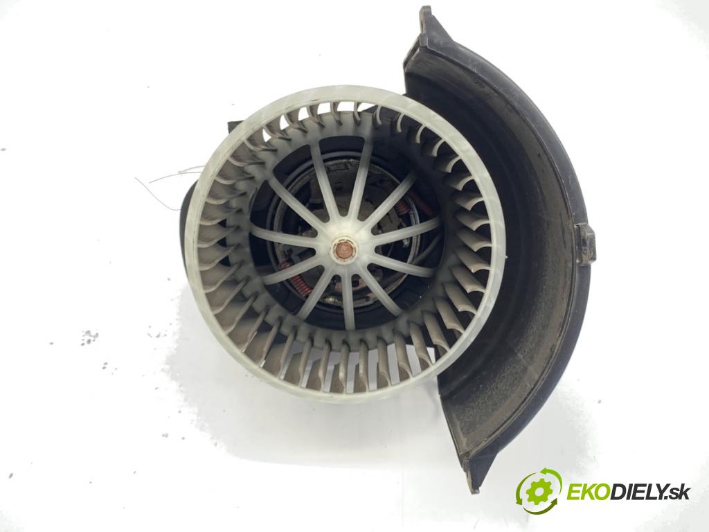 VW TOUAREG SUV 2009 176 kW 3.0 V6 TDI 2967 ventilátor kúrenia
