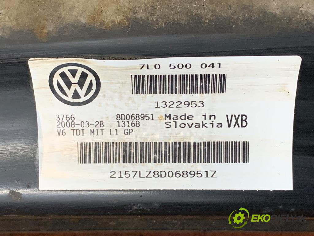 VW TOUAREG SUV 2009 176 kW 3.0 V6 TDI 2967 výztuha zadní část 7L0500041
