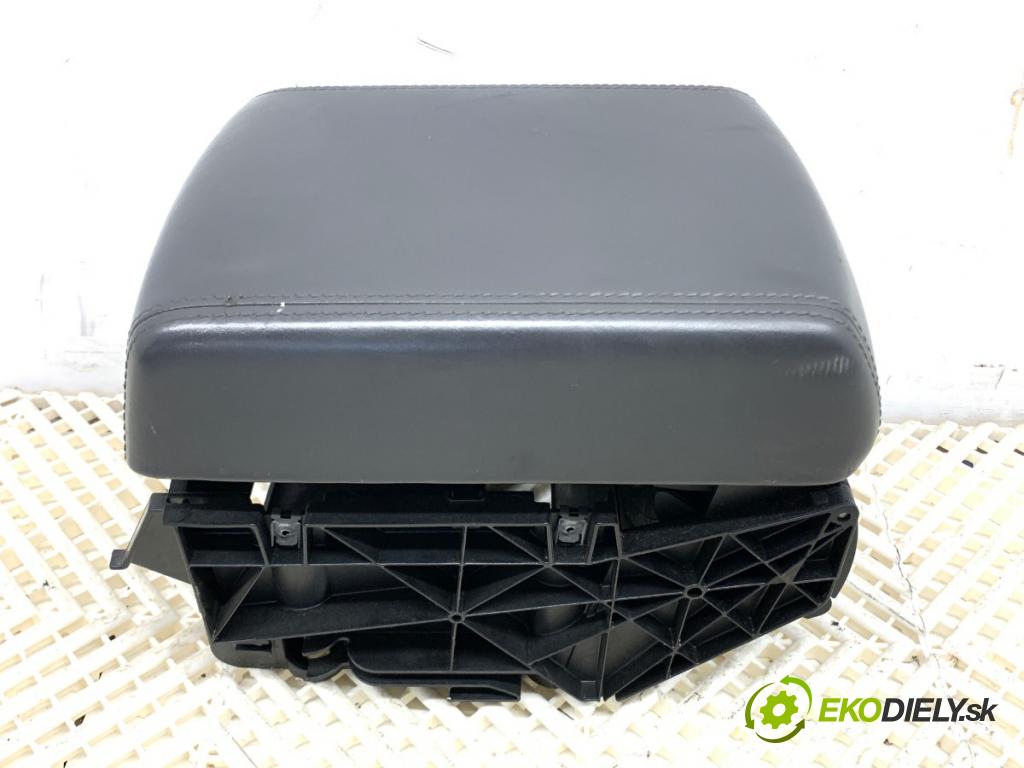 VW TOUAREG SUV 2009 176 kW 3.0 V6 TDI 2967 loketní opěrka 7L6863762L (Loketní opěrka)