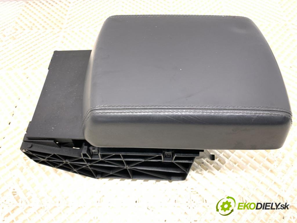 VW TOUAREG SUV 2009 176 kW 3.0 V6 TDI 2967 Lakťová opierka 7L6863762L (Lakťová opierka)