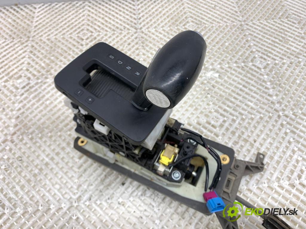 VW TOUAREG SUV 2009 176 kW 3.0 V6 TDI 2967 Kulisa 7L6713203D (Rýchlostná páka (kulisa))