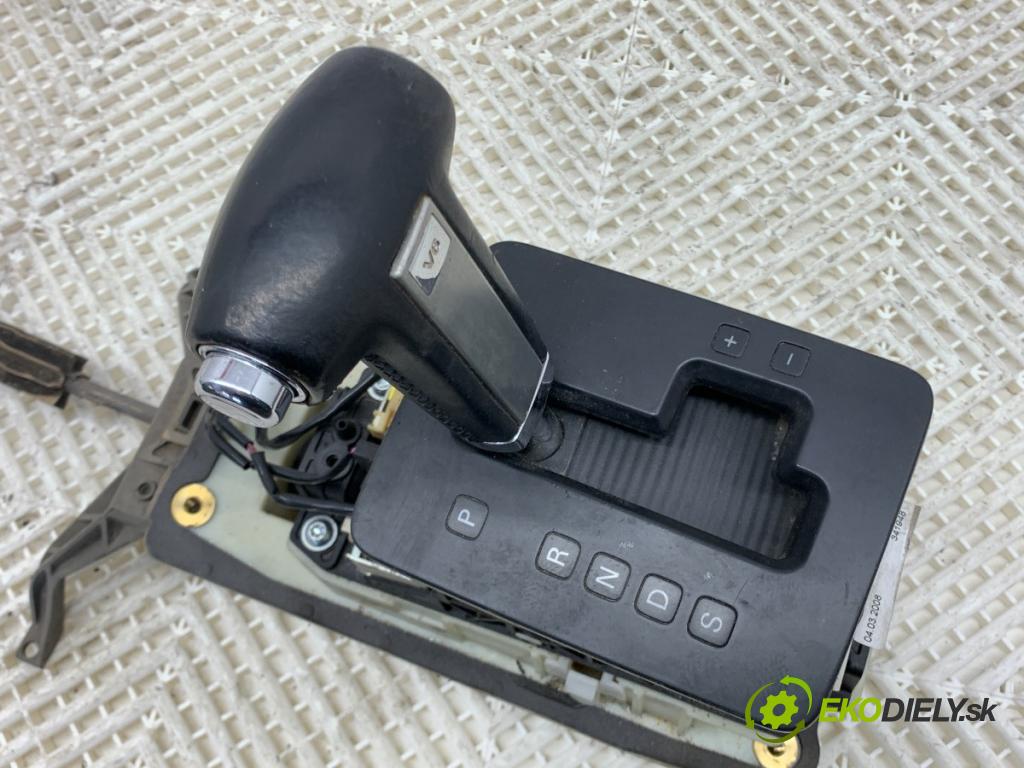 VW TOUAREG SUV 2009 176 kW 3.0 V6 TDI 2967 Kulisa 7L6713203D (Rýchlostná páka (kulisa))