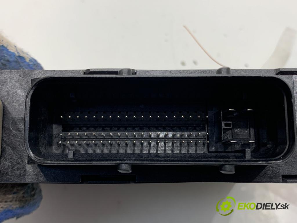 VW TOUAREG SUV 2009 176 kW 3.0 V6 TDI 2967 Modul KEYLESS 3D0909137D