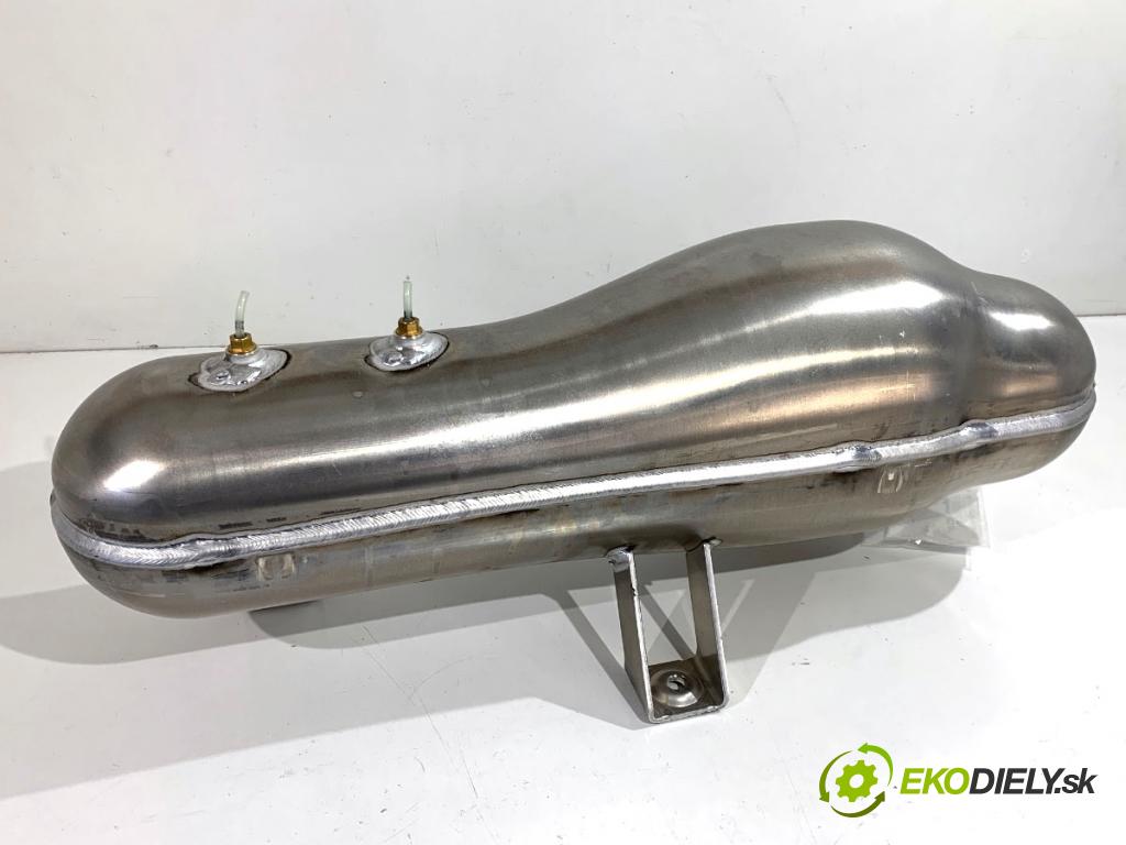 MERCEDES-BENZ GLE SUV 2020 180 kW GLE 300 d 4-matic (167.119) 1950 Nádržka vzduchu nápravy A1673200701