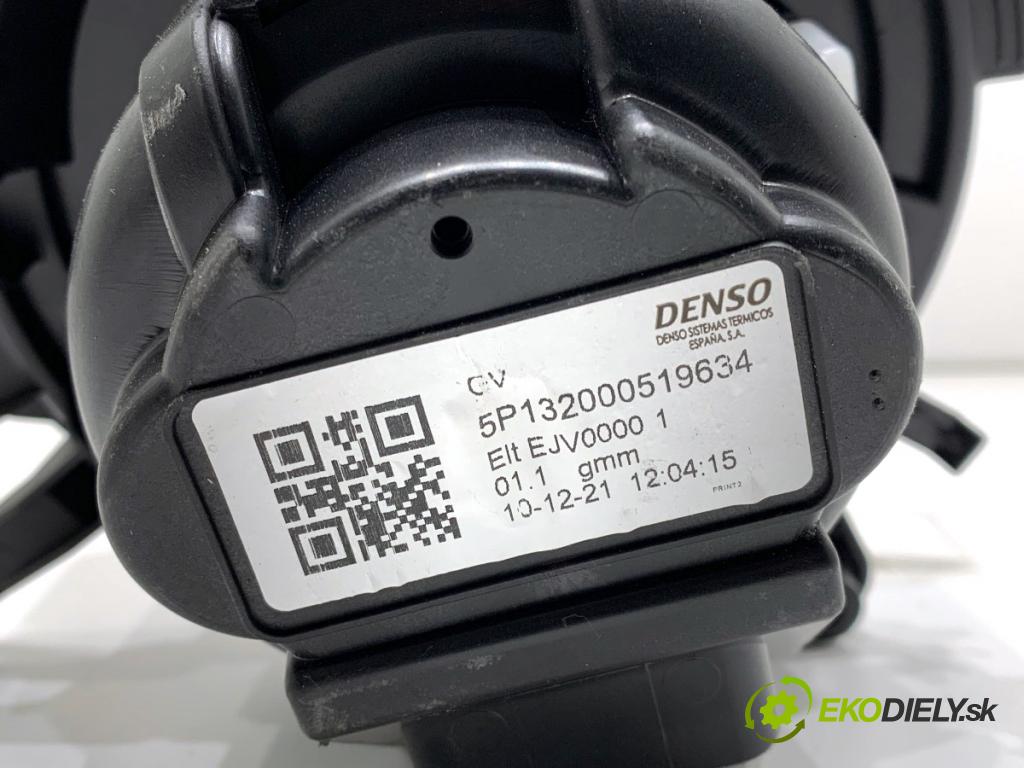 PEUGEOT 3008 SUV 2021 147 kW Hybrid4 (M45GBU) 1598 ventilátor kúrenia 5P1330400