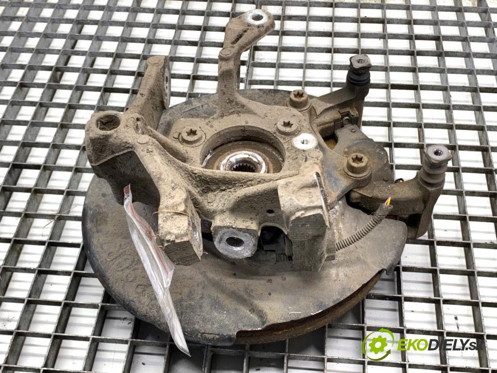 PEUGEOT 3008 SUV 2021 147 kW Hybrid4 (M45GBU) 1598 náboj náboj pravy zad