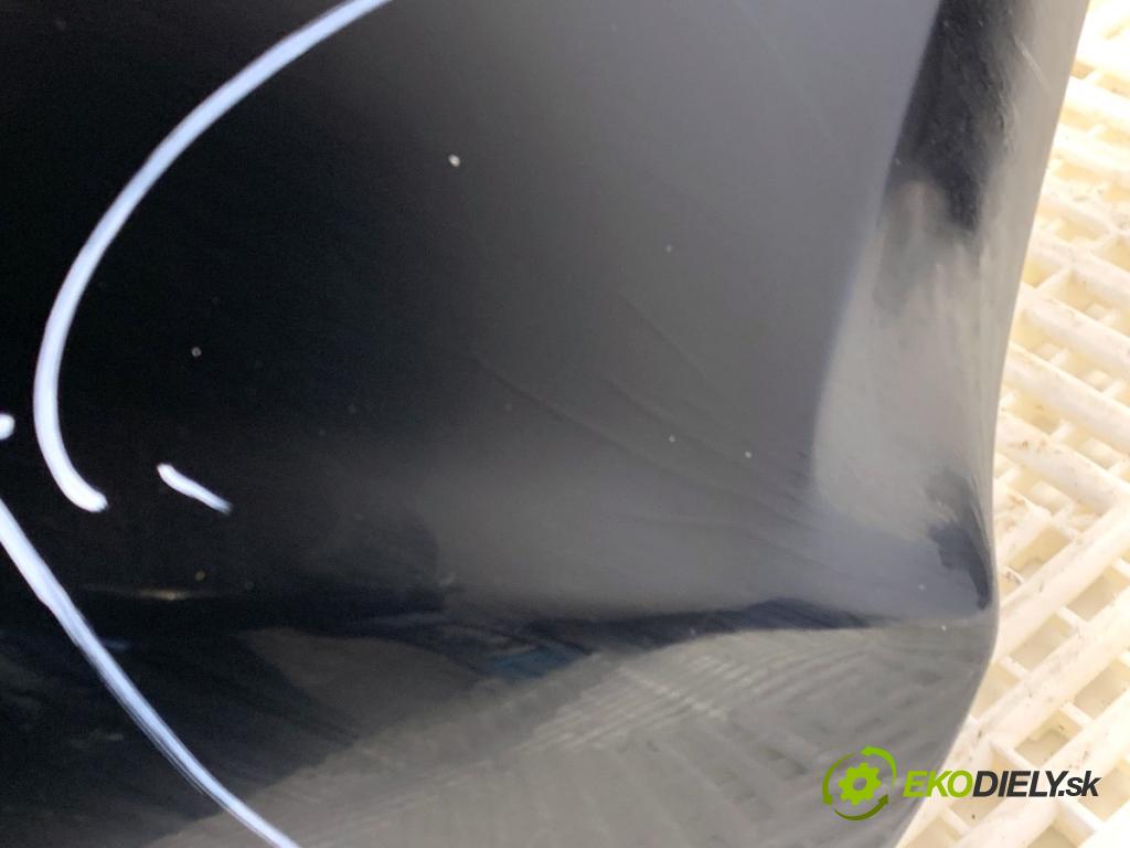 MERCEDES-BENZ W176 liftback 2017 90 kW A 180 (176.042) 1595 Nárazník zad  (Kľučka dverí ostatné)