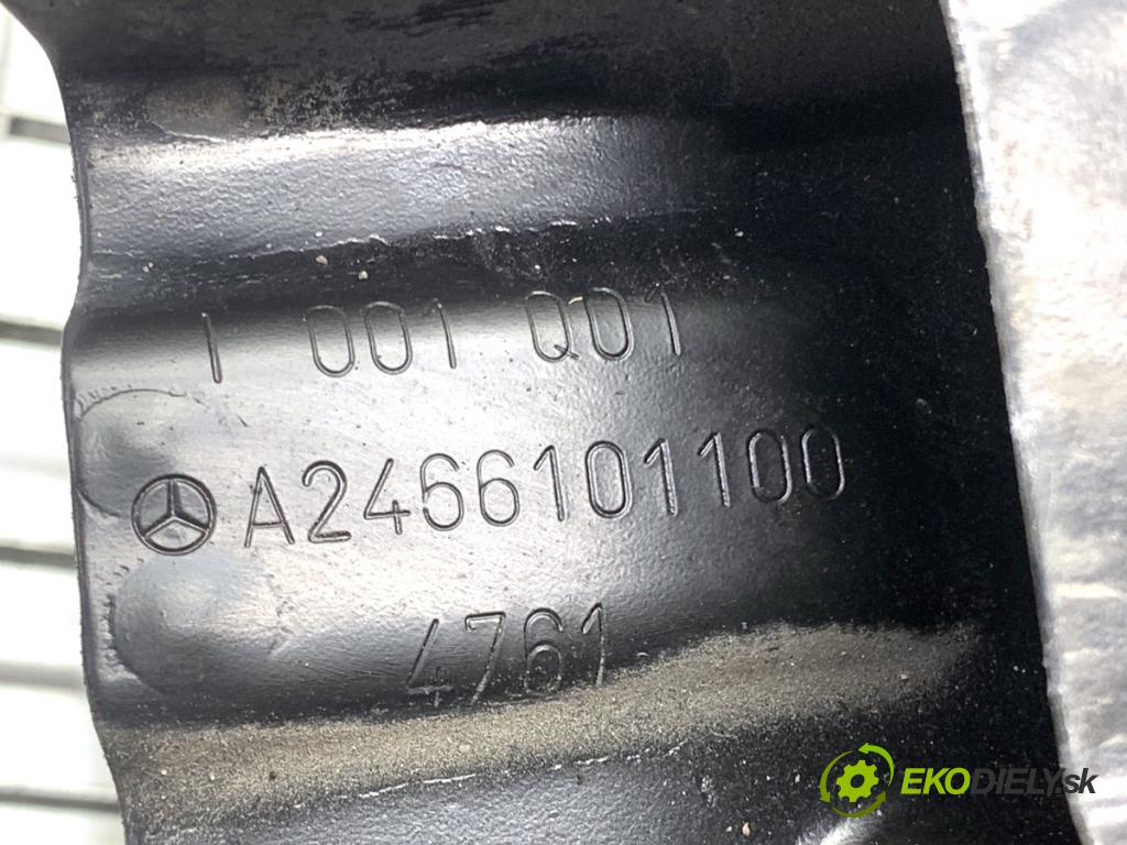 MERCEDES-BENZ W176 liftback 2017 90 kW A 180 (176.042) 1595 výztuha nárazníka zadní část A24661002 (Zadní výztuha)