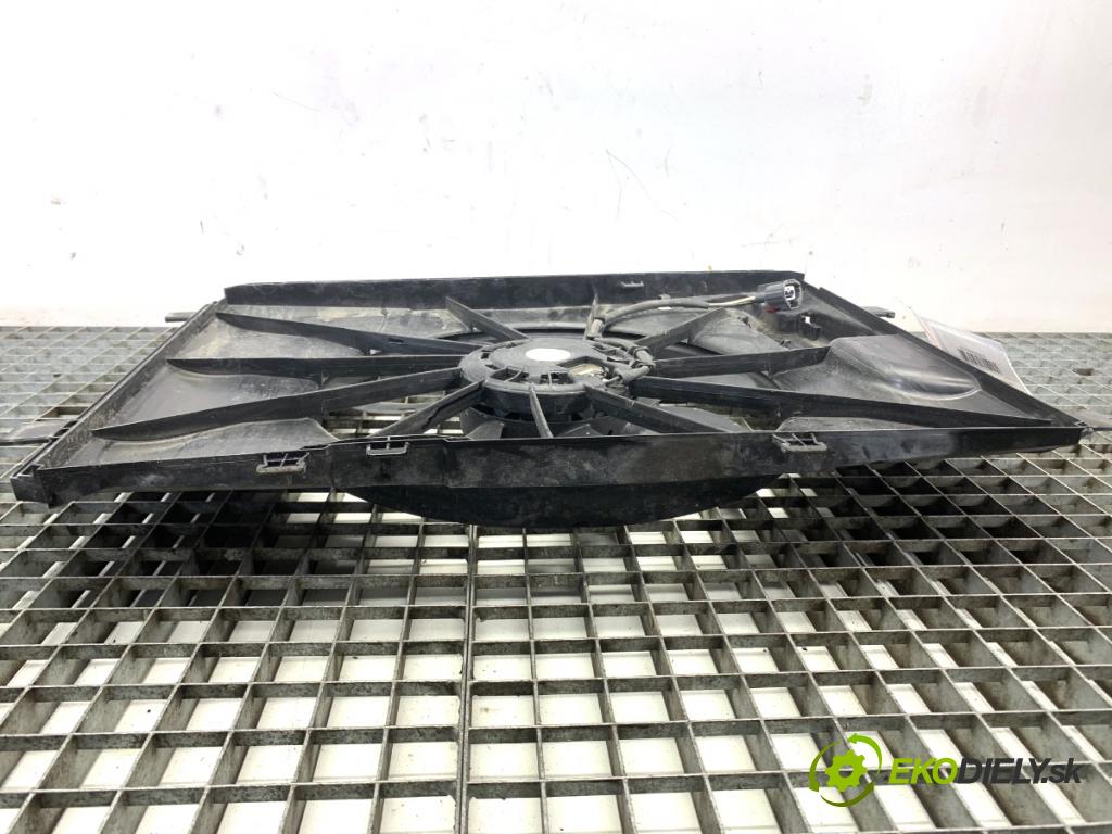 MERCEDES-BENZ W176 liftback 2017 90 kW A 180 (176.042) 1595 Ventilátor chladiča 0130308401 (Ventilátor)