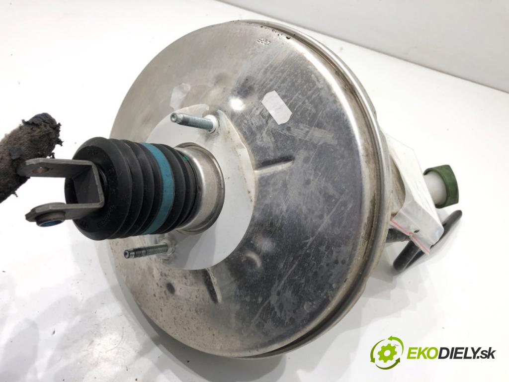 MERCEDES-BENZ W176 liftback 2017 90 kW A 180 (176.042) 1595 Posilovač bŕzd A2464301230