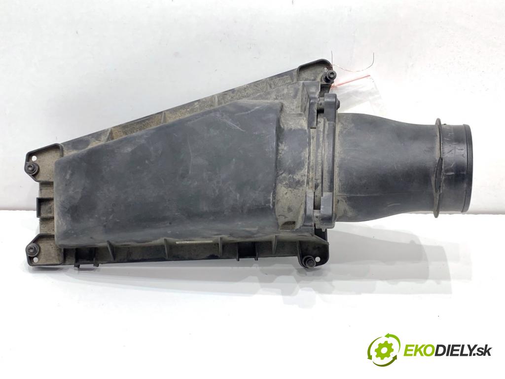 MERCEDES-BENZ W176 liftback 2017 90 kW A 180 (176.042) 1595 Kryt Obal filtra vzduchu A2700900601
