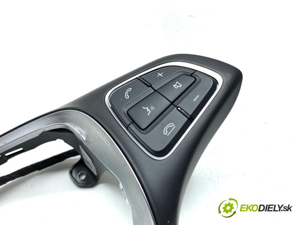 MERCEDES-BENZ W176 liftback 2017 90 kW A 180 (176.042) 1595 SPÍNAČE: volantu A0014609403