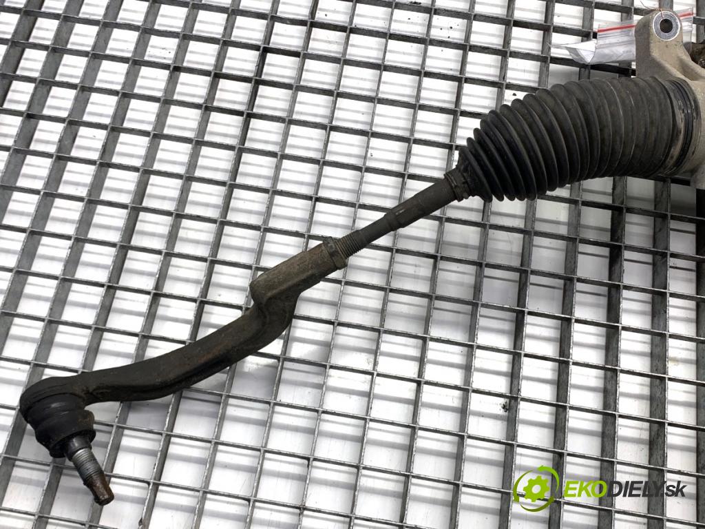 MERCEDES-BENZ W176 liftback 2017 90 kW A 180 (176.042) 1595 riadenie volantu Riadenie 2464604701