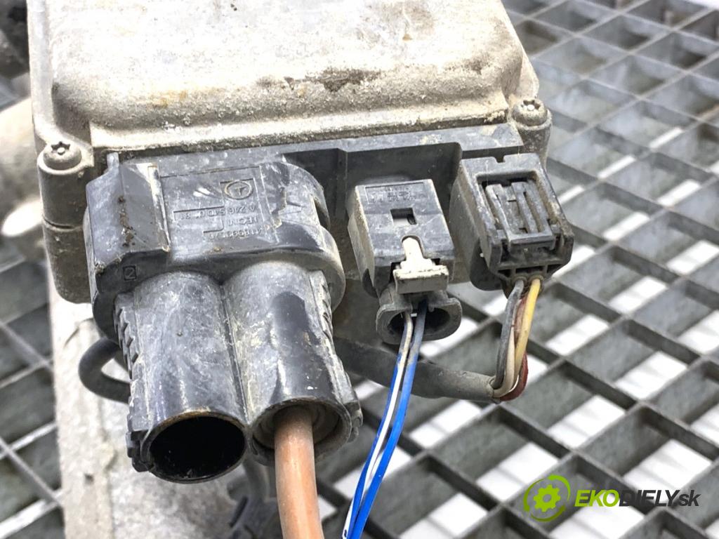 MERCEDES-BENZ W176 liftback 2017 90 kW A 180 (176.042) 1595 riadenie volantu Riadenie 2464604701