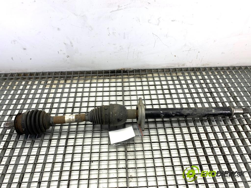 MERCEDES-BENZ W176 liftback 2017 90 kW A 180 (176.042) 1595 Poloos pravy predný A2463600274