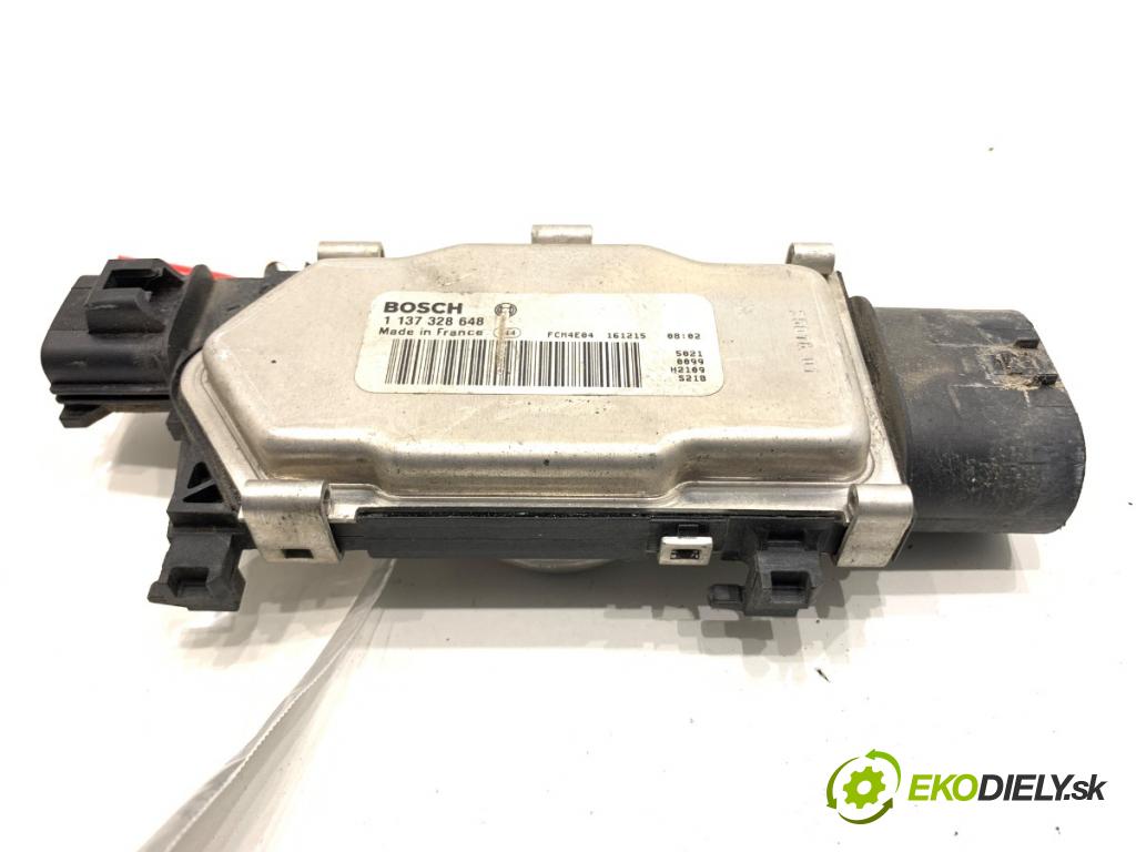 MERCEDES-BENZ W176 liftback 2017 90 kW A 180 (176.042) 1595 Modul ventilátora 1137328648