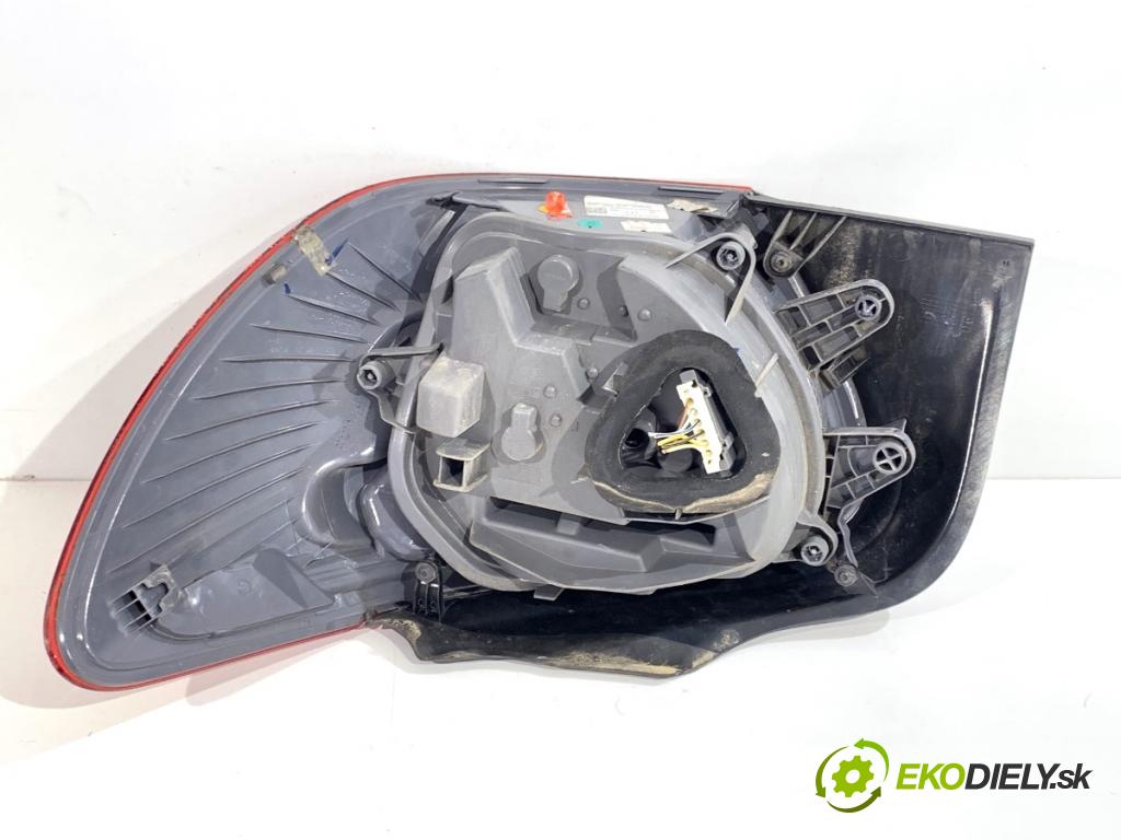 MERCEDES-BENZ W176 liftback 2017 90 kW A 180 (176.042) 1595 Svetlo ľavy zad A1769064800